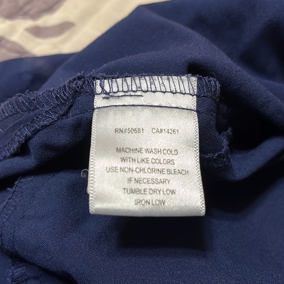 Grey’s Anatomy Impact Elevate Top (size Small, color Navy) - Picture 7 of 7